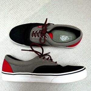 Like NEW-Men’s size 10 Canvas Vans
